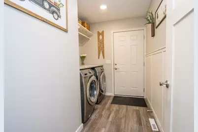 2206 Rolling Green Lane, North Mankato, MN 56003 - Photo 17