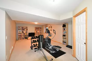 6075 Granite Dr NW, Rochester, MN 55901 - Photo 11