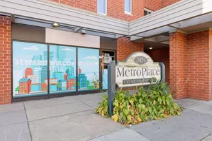 2425 E Franklin Ave, Minneapolis, MN 55406 - Photo 3