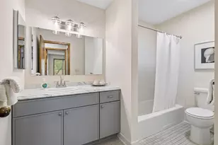 2425 E Franklin Ave, Minneapolis, MN 55406 - Photo 15