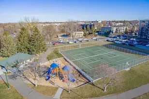 916 Parkside Blvd, Hopkins, MN 55343 - Photo 45