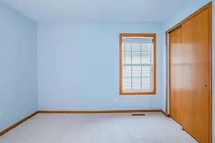 916 Parkside Blvd, Hopkins, MN 55343 - Photo 27