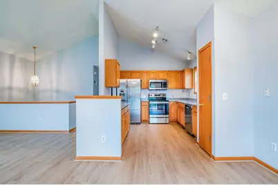 916 Parkside Boulevard, Hopkins, MN 55343 - Photo 15