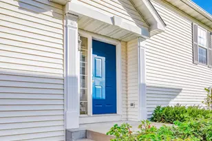 916 Parkside Blvd, Hopkins, MN 55343 - Photo 5