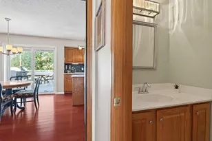 1704 Sunrise Ct, Burnsville, MN 55306 - Photo 21