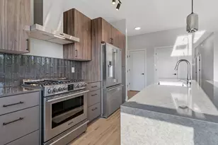 470 Lexington Parkway S, Saint Paul, MN 55105 - Photo 19
