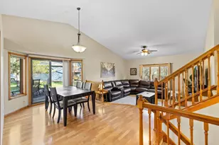 4634 Stoddart Ln, White Bear Township, MN 55127 - Photo 9