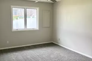 321 Wildwood Cir, Roberts, WI 54023 - Photo 5