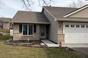 321 Wildwood Cir, Roberts, WI 54023 - Photo 1