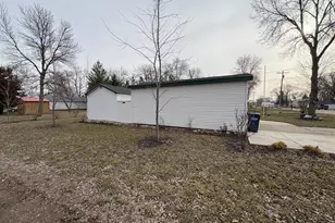 2118 Kansas Ave, Benson, MN 56215 - Photo 15