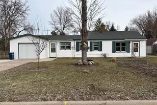 2118 Kansas Ave, Benson, MN 56215 - Photo 1