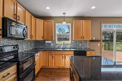 18059 89th Place N, Maple Grove, MN 55311 - Photo 5