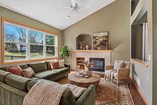 18059 89th Pl N, Maple Grove, MN 55311 - Photo 3