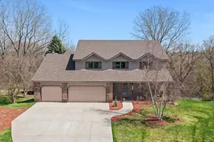 2664 Borden Ct, Inver Grove Heights, MN 55076 - Photo 3