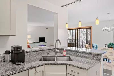 6051 Laurel Avenue #211, Golden Valley, MN 55416 - Photo 9