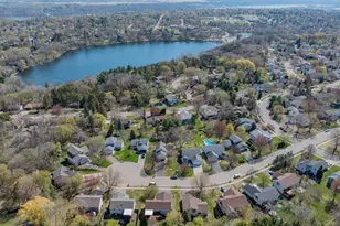 1081 Gilbert Ct, Stillwater, MN 55082 - Photo 25