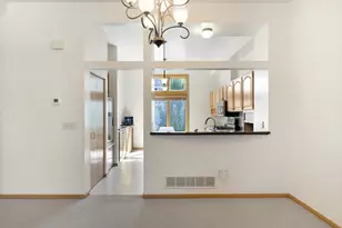 249 6th St NE, Minneapolis, MN 55413 - Photo 9