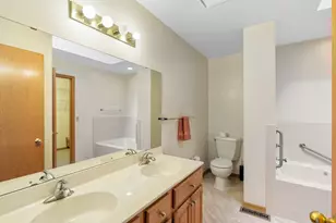 249 6th St NE, Minneapolis, MN 55413 - Photo 17