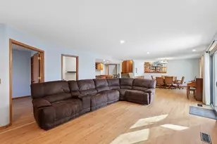 970 Sherwood Rd, Shoreview, MN 55126 - Photo 7