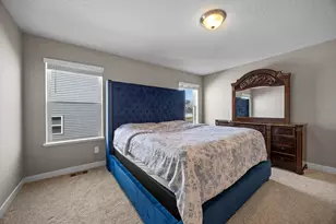 1976 Attenborough St, Shakopee, MN 55379 - Photo 7