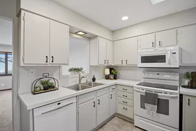 670 Lynwood Street SW, Owatonna, MN 55060 - Photo 7