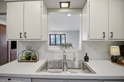 670 Lynwood Street SW, Owatonna, MN 55060 - Photo 9