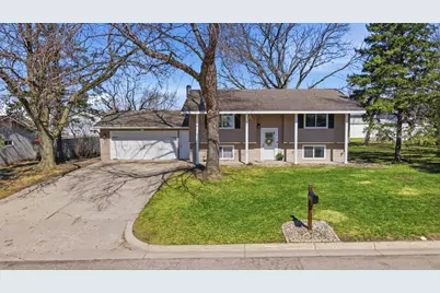 670 Lynwood Street SW, Owatonna, MN 55060 - Photo 1