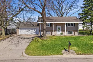670 Lynwood Street SW, Owatonna, MN 55060 - Photo 1