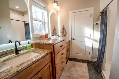 131 Pine Street NW, New London, MN 56273 - Photo 33