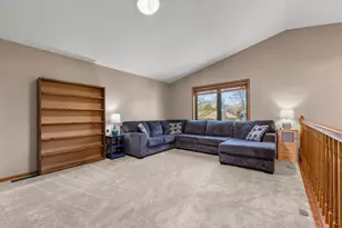 1286 Emerald Ln, Shakopee, MN 55379 - Photo 13