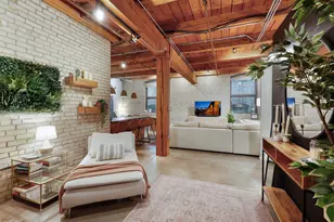 127 5th St NE, Minneapolis, MN 55413 - Photo 1