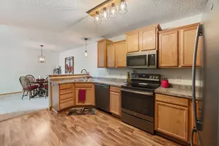 5455 Bryce Ave, Inver Grove Heights, MN 55076 - Photo 5