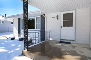 9608 Toledo Rd, Bloomington, MN 55437 - Photo 23