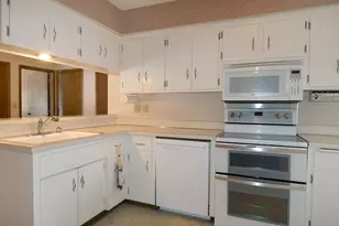 9608 Toledo Rd, Bloomington, MN 55437 - Photo 3