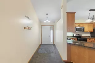 7626 Fox Creek Ct, Rockford, MN 55373 - Photo 5