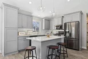 6062 Fuller Cir, Wyoming, MN 55092 - Photo 9