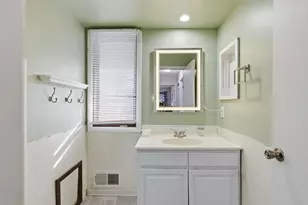 67 Walden St, Burnsville, MN 55337 - Photo 21