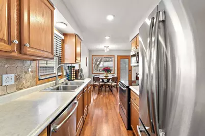 1947 Field Avenue, Saint Paul, MN 55116 - Photo 9