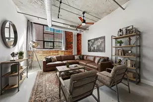 718 Washington Ave N, Minneapolis, MN 55401 - Photo 1