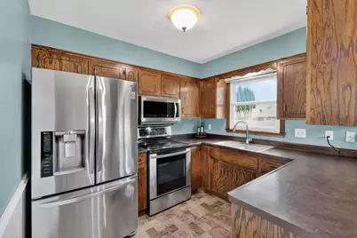 2340 4th Avenue NW, Rochester, MN 55901 - Photo 9