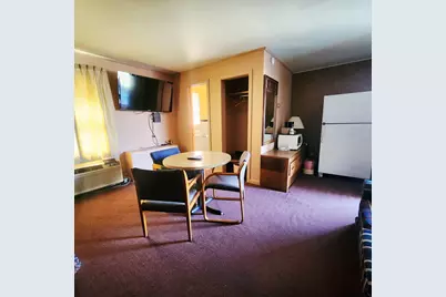 1507 W Oakland Avenue, Austin, MN 55912 - Photo 9