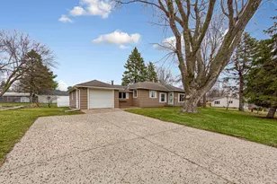 1172 6th Ave SW, Faribault, MN 55021 - Photo 33