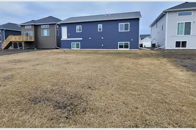 2308 36th Avenue S, Moorhead, MN 56560 - Photo 5