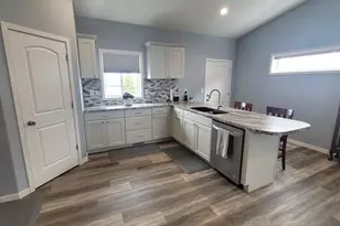 2308 36th Ave S, Moorhead, MN 56560 - Photo 11