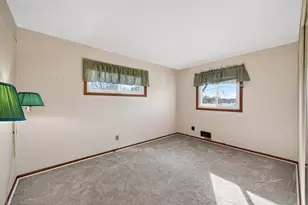 3512 McKnight Rd N, White Bear Lake, MN 55110 - Photo 15