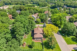 8994 Preserve Blvd, Eden Prairie, MN 55347 - Photo 45