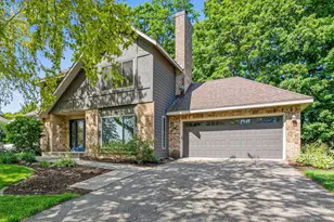 8994 Preserve Blvd, Eden Prairie, MN 55347 - Photo 3