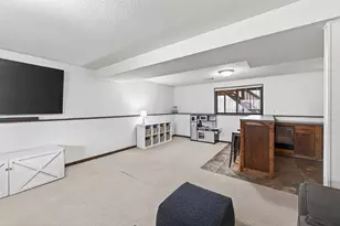 2041 Orchard Ln, White Bear Lake, MN 55110 - Photo 25