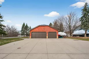 2041 Orchard Ln, White Bear Lake, MN 55110 - Photo 43