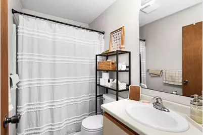 2425 Vermilion Road, Duluth, MN 55803 - Photo 13